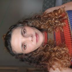 Denise Castro Lustosa