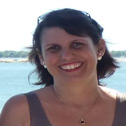 Lia de Oliveira Melo